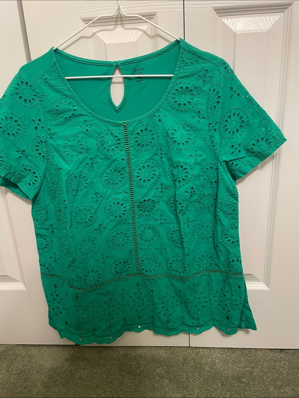 Women’s Eyelet Short Sleeve Top